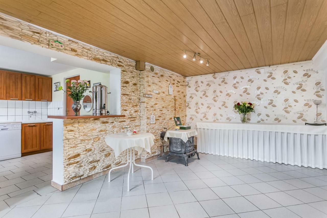 Marcela Bed & Breakfast Rewal